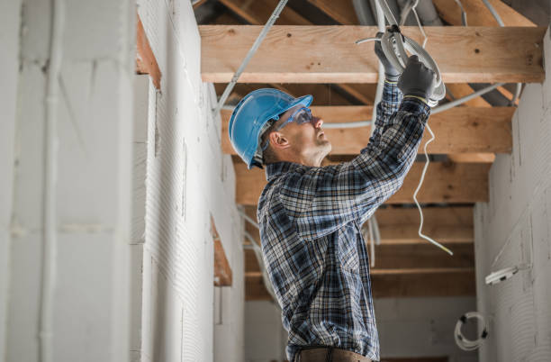 Best Affordable Emergency Electrician  in Rochester, WI
